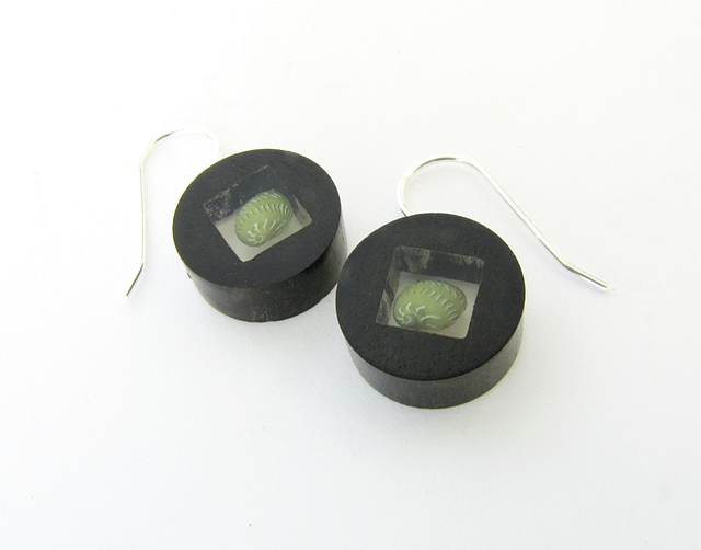 Earrings Ebony Emerald Nerite