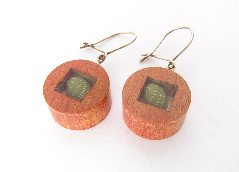 Earrings Pink Ivory wood Emeral Nerite