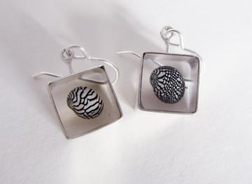 Ear Rings Silver & Zebra Shells : $44