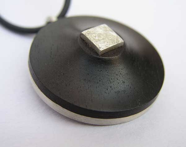 Pendant Ebony and Silver